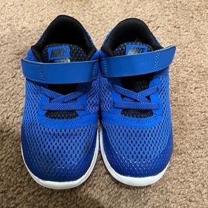 Nike Kids Strap Shoes size 8C